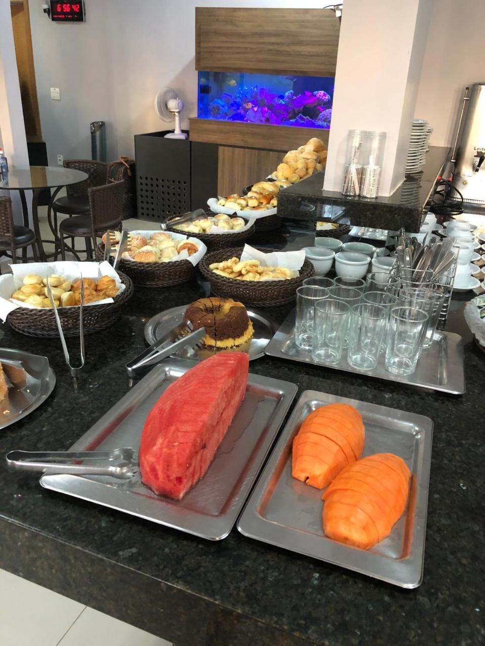 Acalantus Hotel 戈亚尼亚 外观 照片